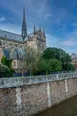 Fototapeta na wymiar Notre-Dame desde el Río Sena. París. Francia