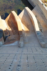 Concrete structure of a swamp dedicated to the production of electricity