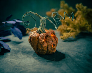 Calabaza Jack o´Lantern de papel maché decoración halloween tierno misterioso asustado  dulce o truco fiesta celebraciones octubre otoño