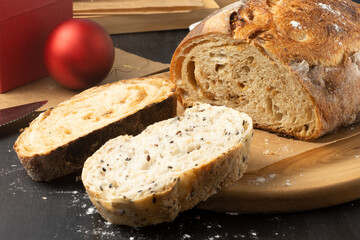 Delicious baked bread to Christmas Day.