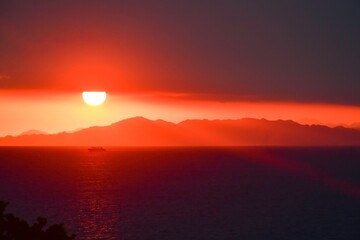 西伊豆から見る夕陽