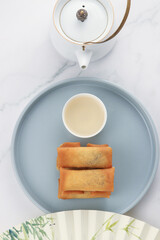 spring rolls and tea