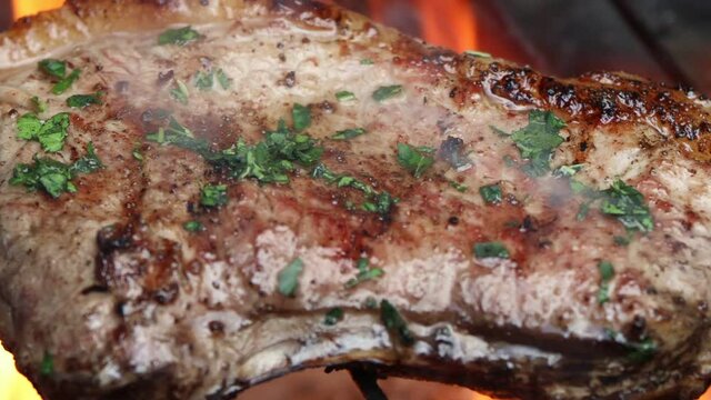 Grilled fresh meat and safe from red meat accelerators
