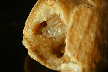 quartz crystals in nature druse gem gemstone