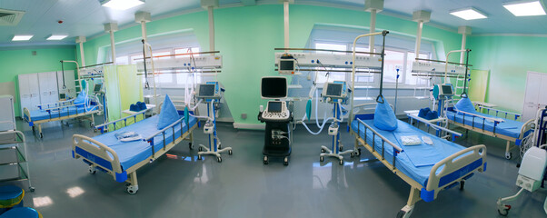Intensive care unit at the hospital is ready to receive patients - obrazy, fototapety, plakaty