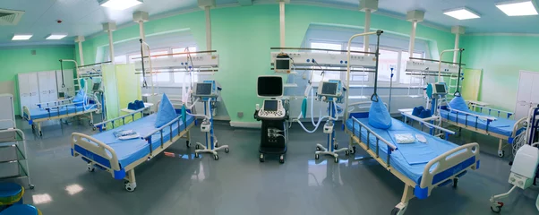 Foto op Plexiglas Intensive care unit at the hospital is ready to receive patients © SGr