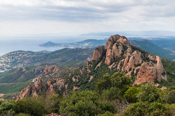 Fototapeta na wymiar Beautiful Panoramic Views on the mountains from the top of Cap Esterel. Hiking Adventures. Rocky Mountains. Provence, South of France.