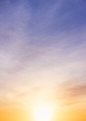 Obraz premium sunset in the sky vertical background 