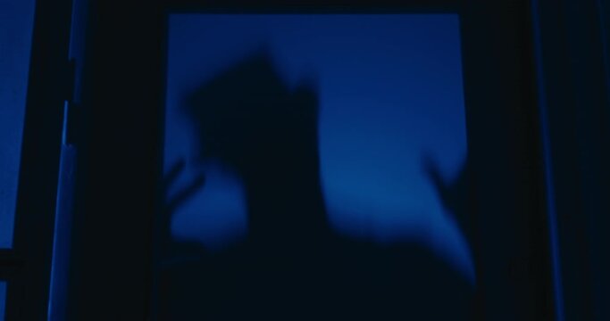 top hat creeping silhouette