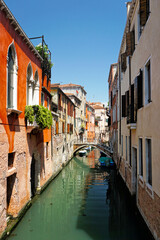Fototapeta na wymiar Colorful houses in Venice