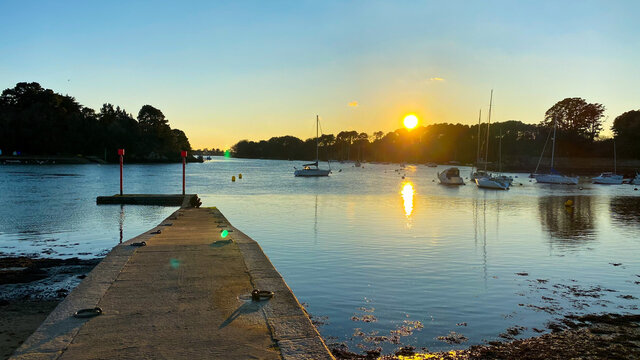 Couch&eacute; de soleil &agrave; la pointe d'Arradon dans le golf du Morbihan 