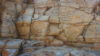 【鹿児島県与論島】赤崎海岸の地表に露出した太古の基盤岩の荒い岩肌