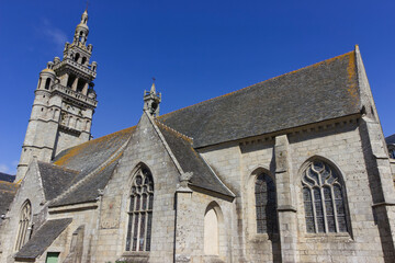 Fototapeta premium L'église de Roscoff. C'est une commune française du Léon située sur la côte nord de la Bretagne, dans le département du Finistère.