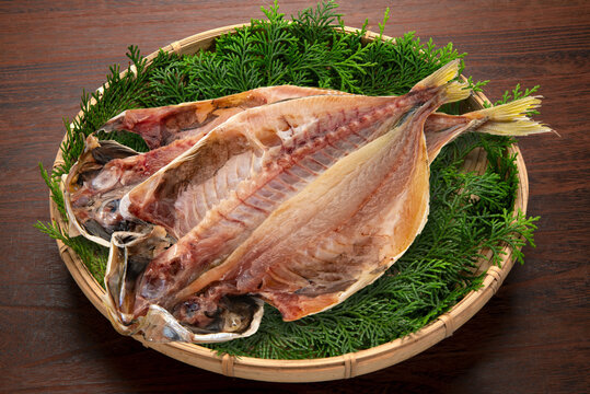 鯵開きの一夜干し