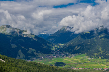 Obraz premium Urlaubsfeeling rund um das schöne Leutaschtal in Tirol