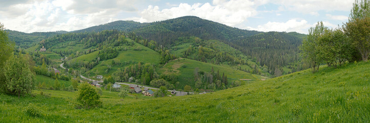 Fototapeta na wymiar Mountain rural landscape in spring.
