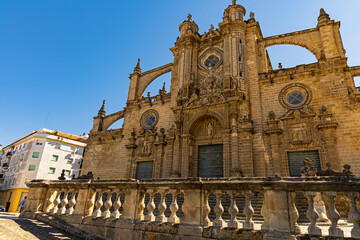 Fototapeta na wymiar cathedral in Jerez de la Frontera