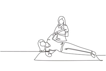 Single continuous line drawing woman patient lying on the floor masseur therapist doing healing treatment massaging patient body manual sport physical therapy. One line draw design vector illustration