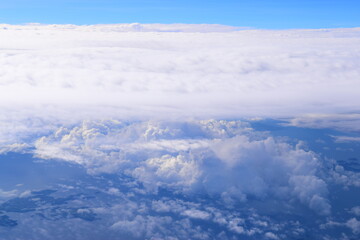 Fototapeta premium 空 雲 海 島
