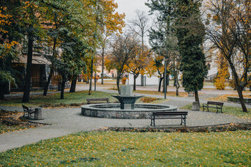 Fontanna w parku w miejscowości Kętrzyn