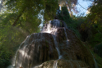 wodospad rzeka woda natura rośliny skały monasterio de piedra © Piotr