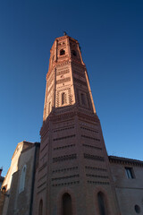 architektura budynek kościół mury wieża 