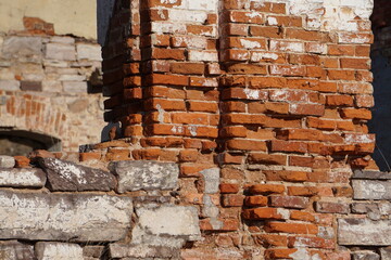 An old, abandoned, crumbling house. In the last century it was the home of a merchant or landowner.