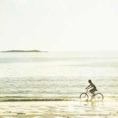 Fototapeta premium bike on the beach