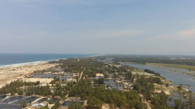 Imagens de Khin Explore Fotografias do Stock, Vetores e Vídeos de 159