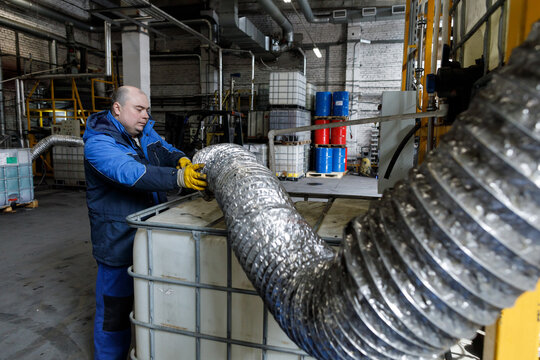 Worker at pipeline