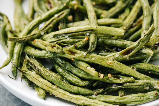 Roasted Garlic Green Beans Closeup