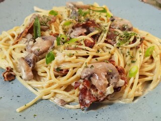 spaghetti with meat