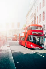 Crédence de cuisine en verre imprimé Bus rouge de Londres London Red Bus en mouvement