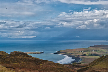 Fototapeta na wymiar Staffin, Nuages et Mer, Ile de Skye, Ecosse