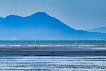 Mountain watching from tidal flats