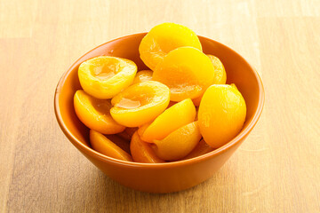 Canned apricot – sweet light dessert