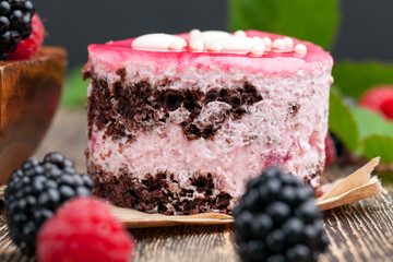 puff chocolate cake with berry filling