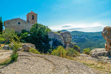 Vista de Siurana que se encuentra en la parte más baja de la Sierra de la Gritella, en la comarca...