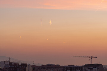Amanecer con vistas de las tres chimeneas del Besós, Barcelona