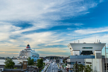 Fototapeta premium 大桟橋の出入り口【神奈川県・横浜市】