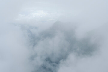 Fototapeta na wymiar Berggipfel im Nebel, Allgäuer Alpen, Allgäu, Bayern, Deutschland, Europa