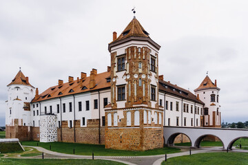 Fototapeta na wymiar Ancient medieval Mir Castle Complex in the town of Mir. Historical heritage of Belarus. Famous landmark in summer