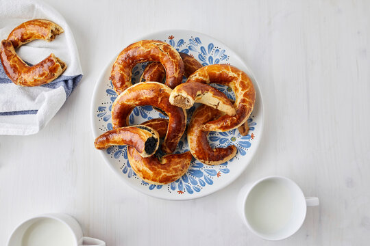 Bratislavsk� rozky, crescent-shaped dessert filled with poppy seed or nut filling