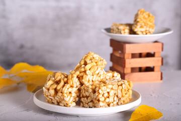 chuck-chuck cake is on the table with tea