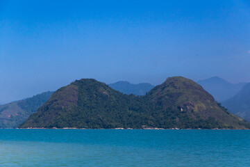 Montanhas no Oceano Atlantico Parary