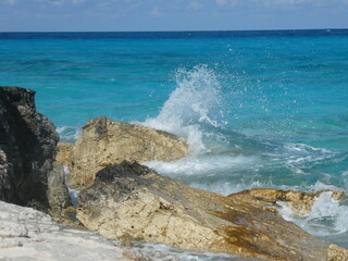 Crashing waves on rocks