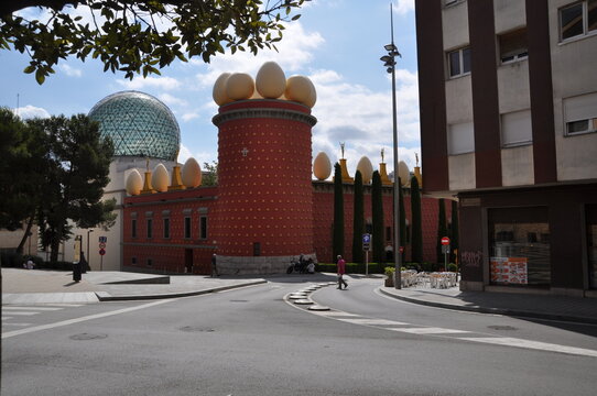 Dal&iacute; House Museum in Figueres. Square in front of the museum. June 22, 2016, Figueres, Spain.
