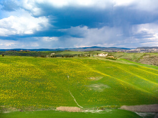 Obraz premium aerial view of Chianti in Tuscany with castles and farmhouses