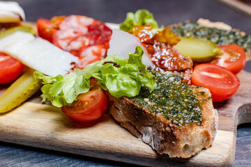 CHARCUTERIE FROMAGE