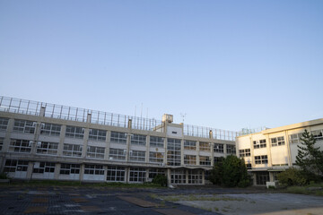 廃校になった学校、解体前の学校、少子化で閉鎖された学校